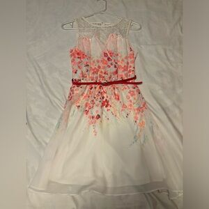 Candie’s lacy flowy floral summer dress